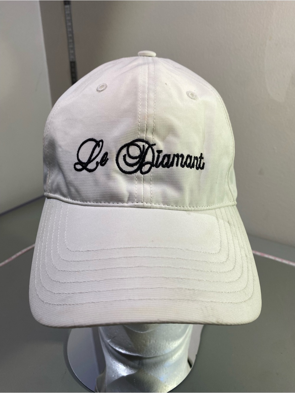 Adidas 3 Stripes “Le diamant” Golf club  Hat White Embroidered one size Unisex